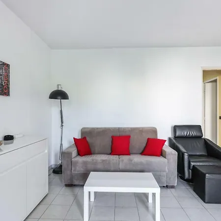 1br With Balcony Parking And Ac In Close To Cannes - Welkeys Апартаменты
