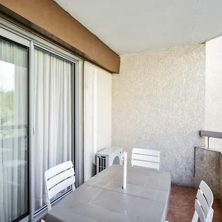 1br With Balcony Parking And Ac In Close To Cannes - Welkeys * Ле-Канне